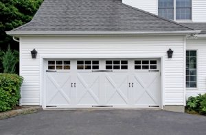 Raynor-Garage-Doors-Distinction-Series